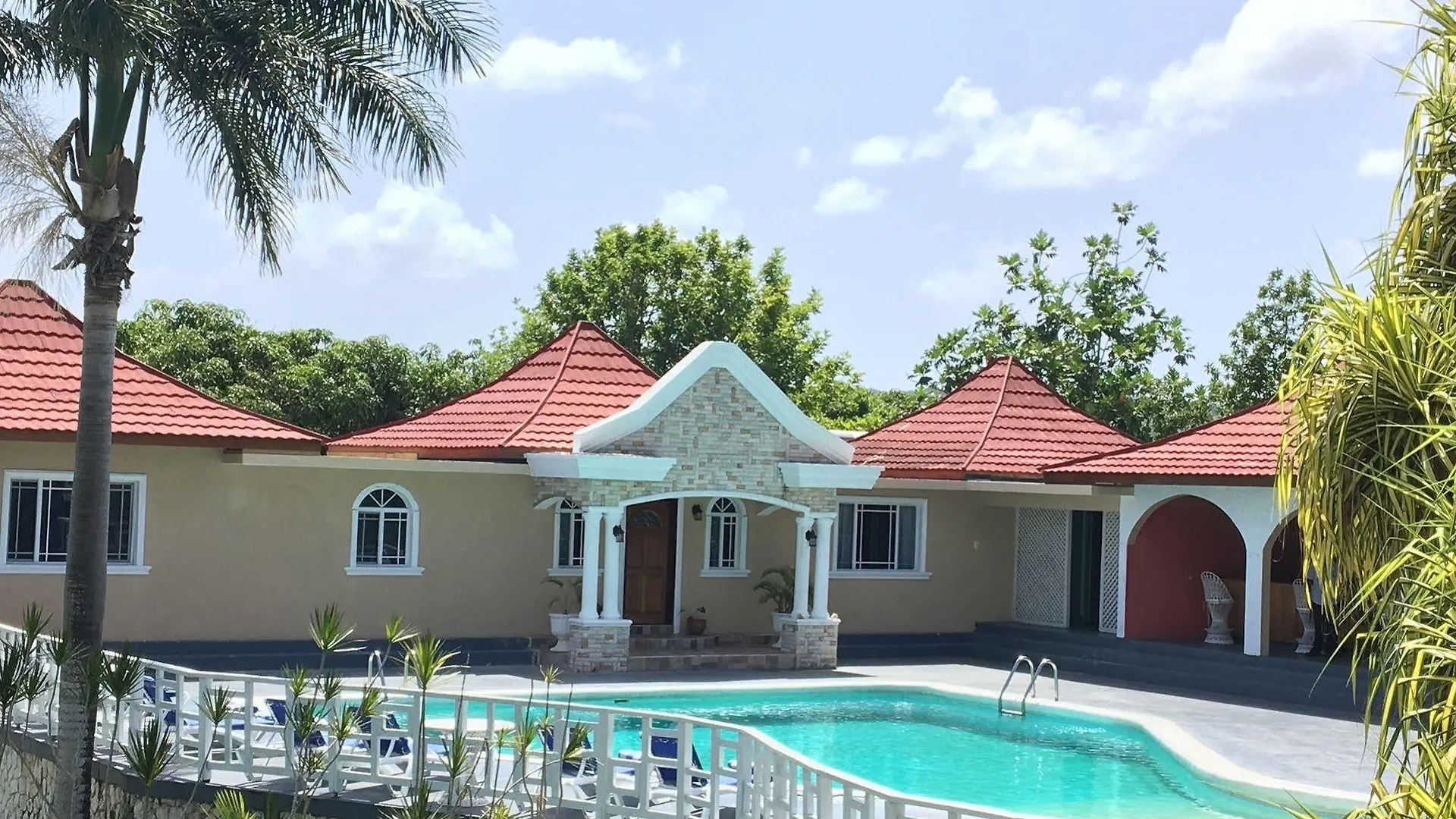 Coral Seas Garden Resort Negril
